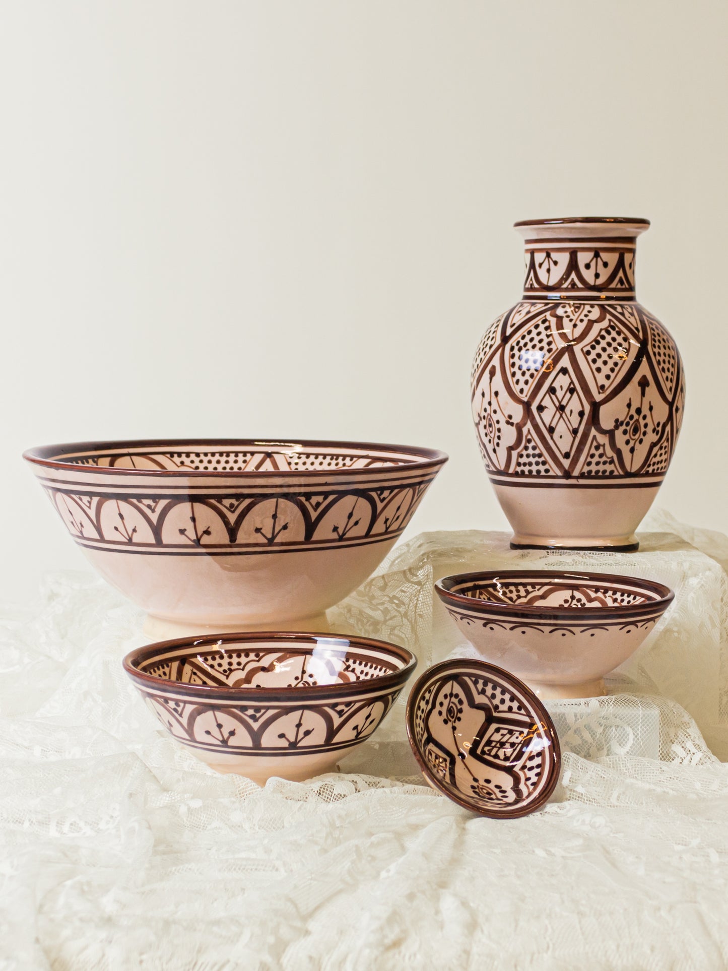 CERAMIC BOWL 26 CM - HIND