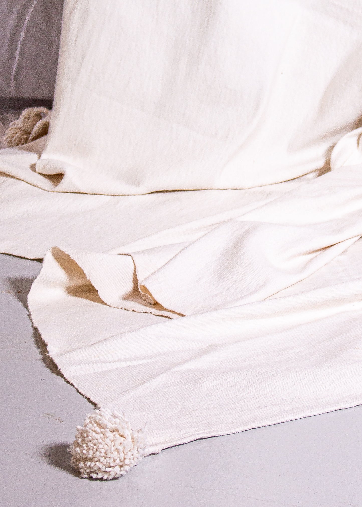 BLANKET - WHITE