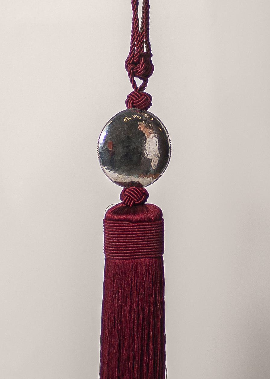 CURTAIN HANGER - BORDEAUX