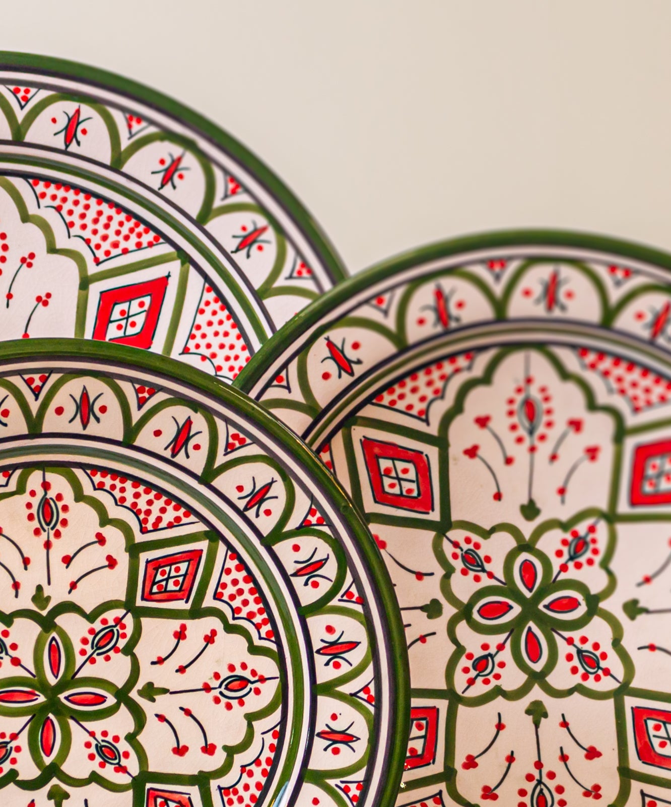 CERAMIC PLATE - MAY - 25CM
