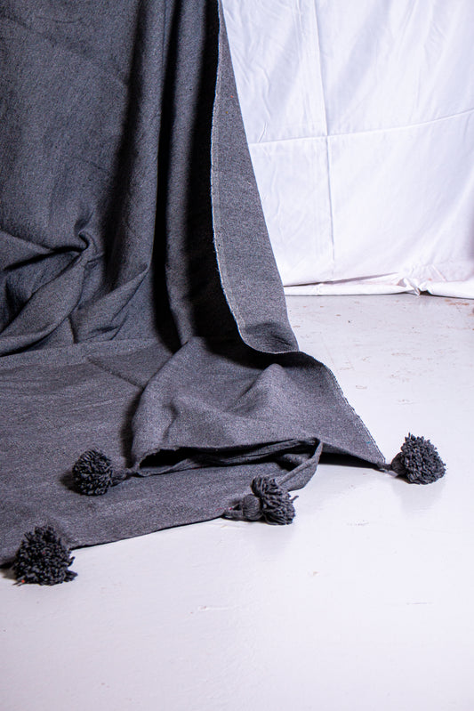 BLANKET - DARK GREY