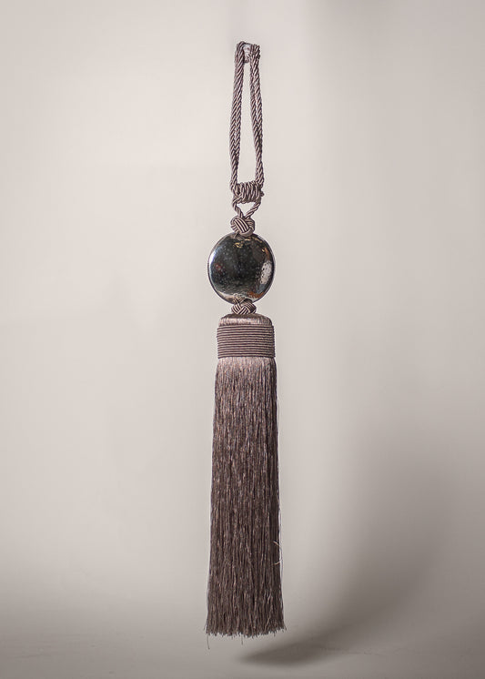 CURTAIN HANGER - GREY