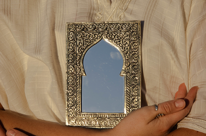 MAGHREB MIRROR